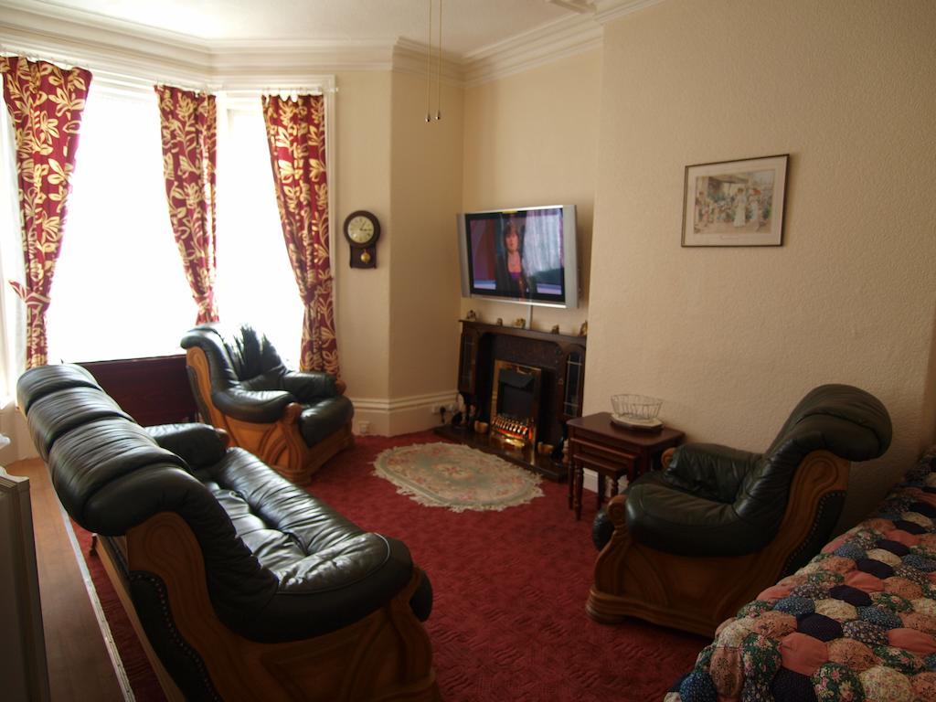 Waverley House Apartment