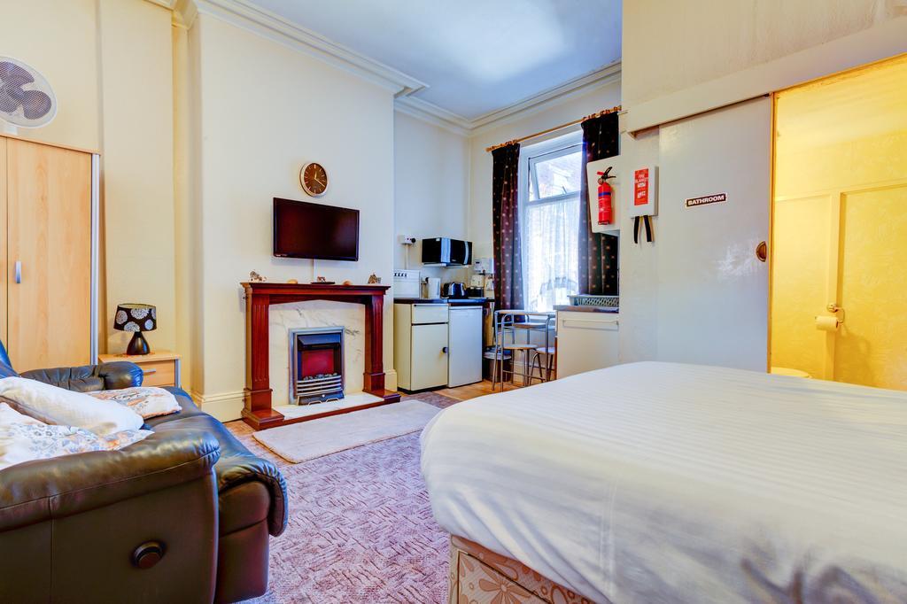 Waverley House * Blackpool