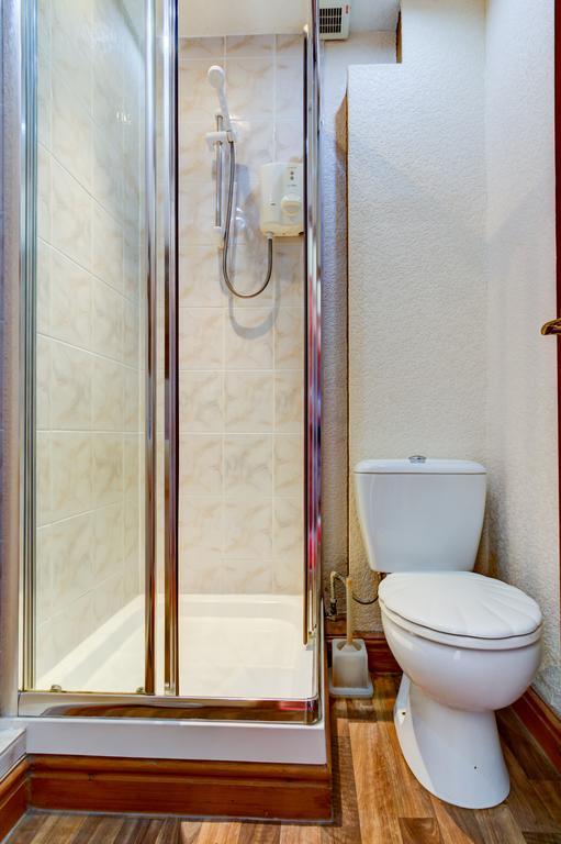 Waverley House Apartment