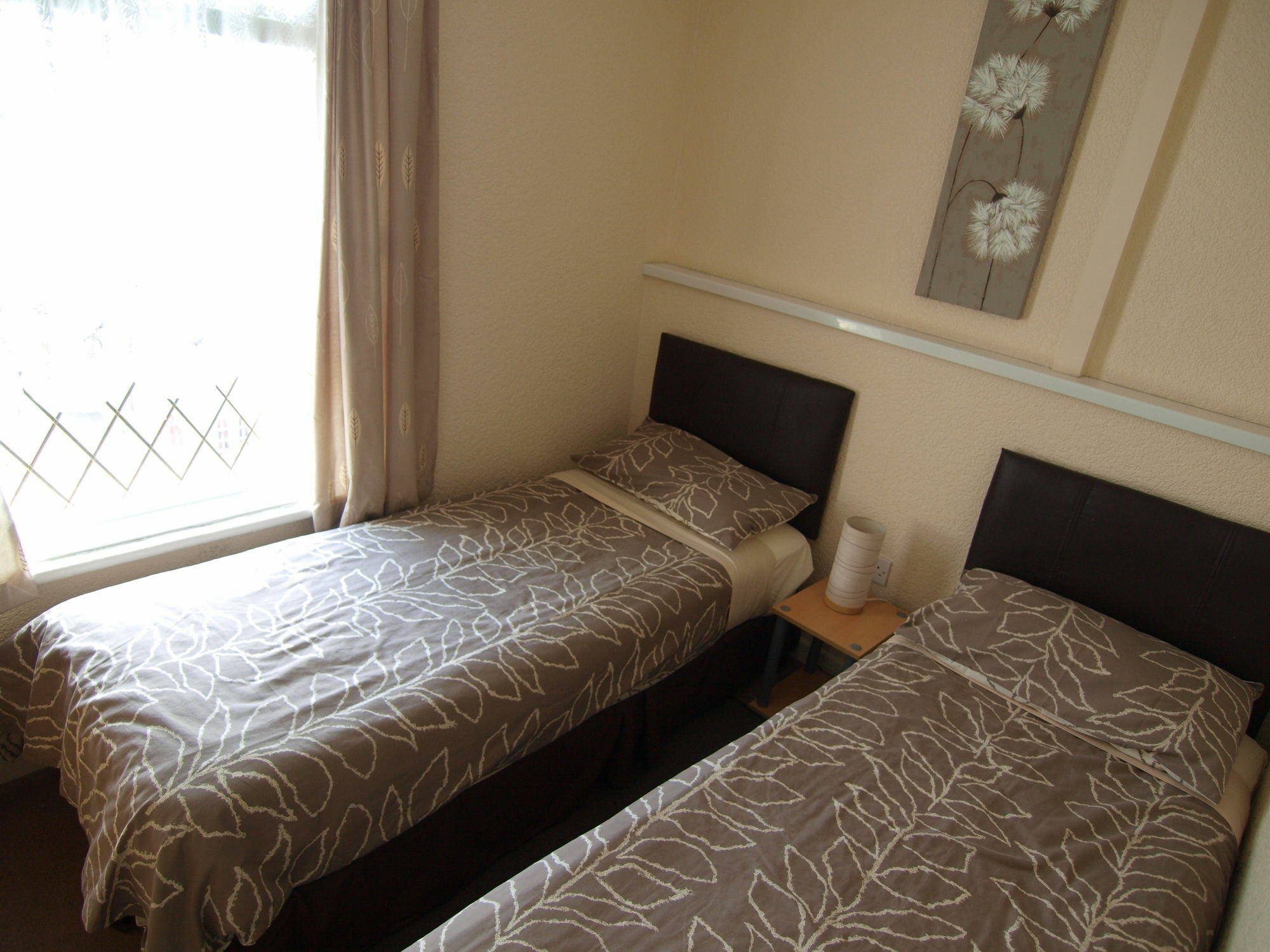 Waverley House Apartment