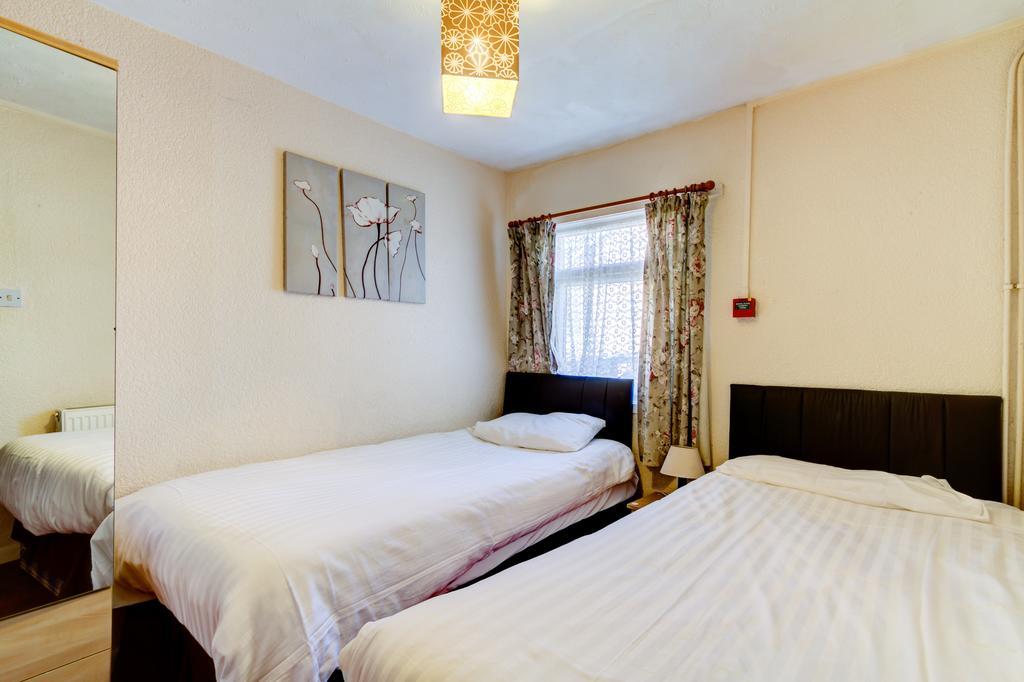 Waverley House Apartment *