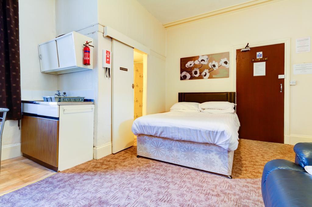 Waverley House Apartment Blackpool